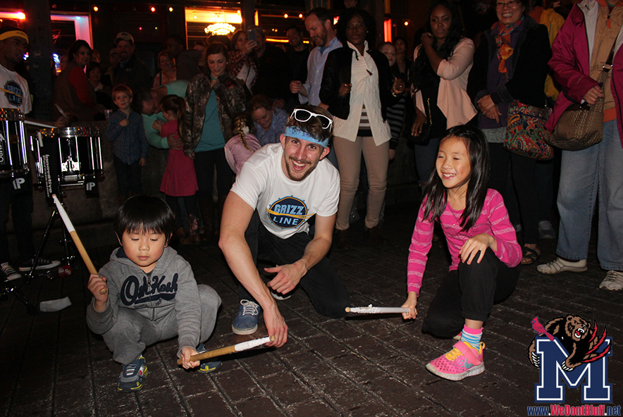 Photos: Grizzline on Beale