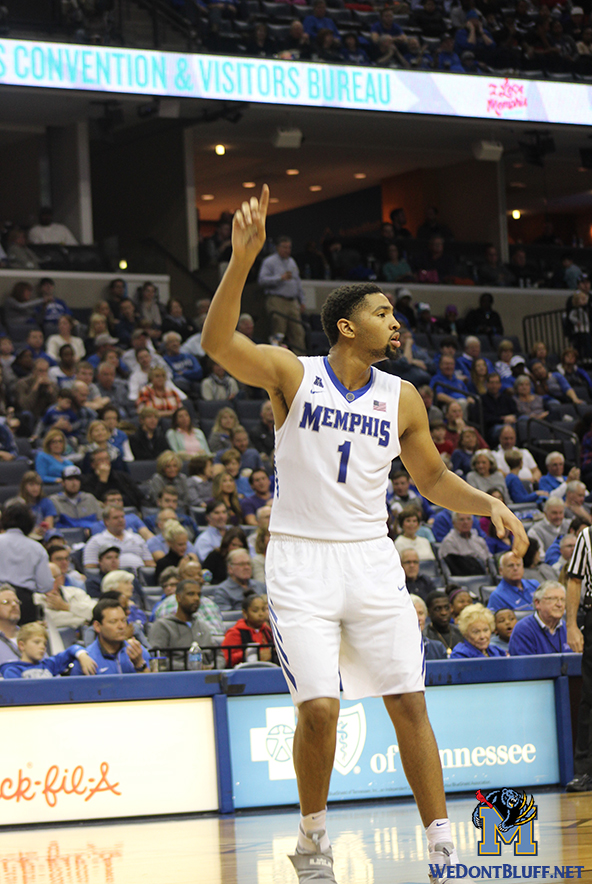 1-14-17 MEM vs USF (391)