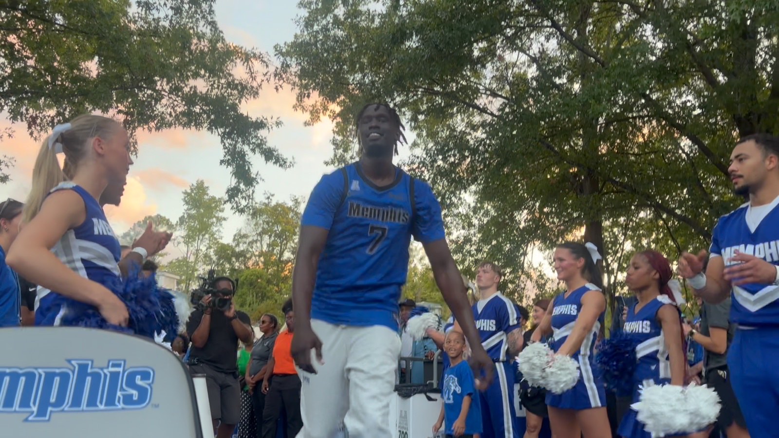Memphis Madness at the Zoo: Tigers Bring Basketball to an Outdoor Stage
